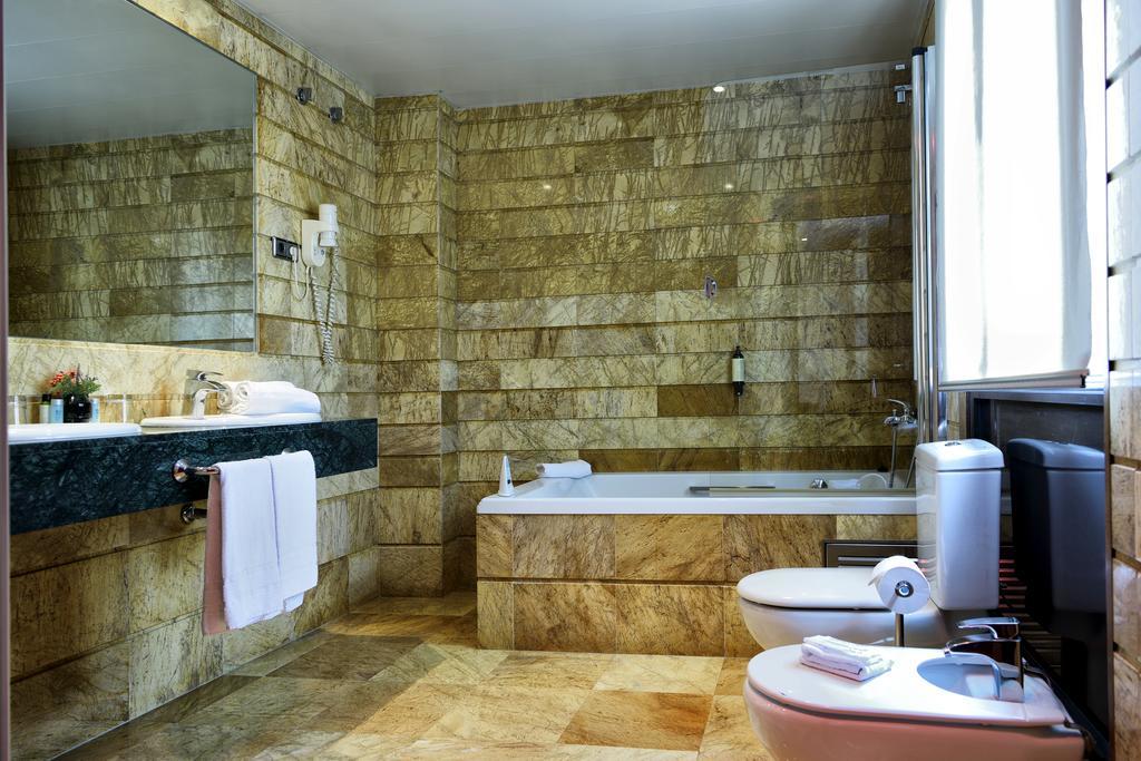 Itc Barcelona By Soho Boutique Hotel Exterior photo