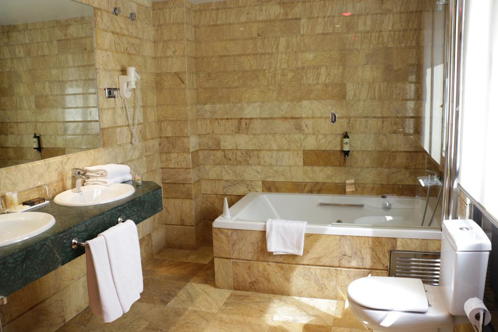 Itc Barcelona By Soho Boutique Hotel Room photo