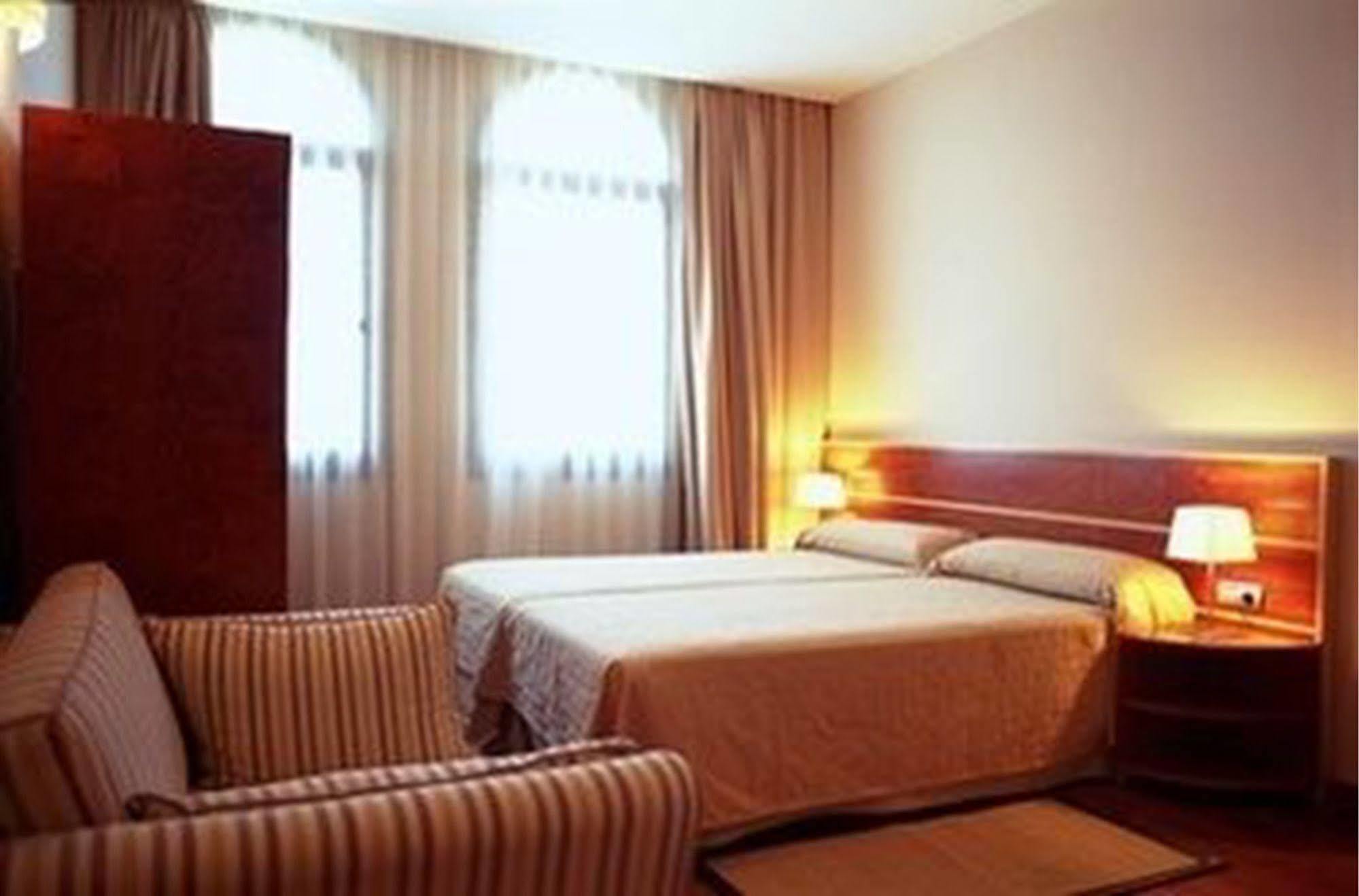 Itc Barcelona By Soho Boutique Hotel Exterior photo